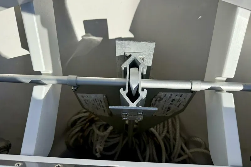 Slide: The Image of 2020 Everglades 243 CC - 38