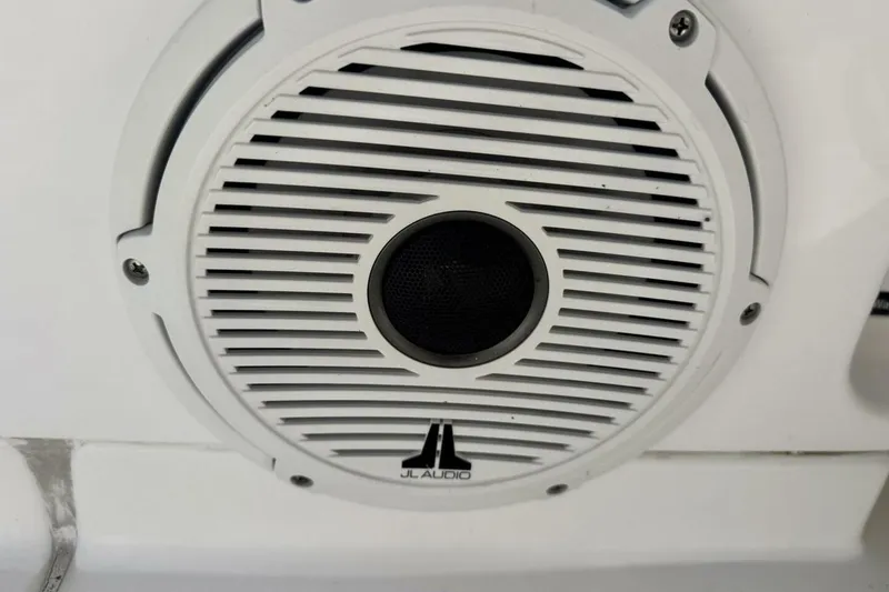 Slide: The Image of 2020 Everglades 243 CC - 46