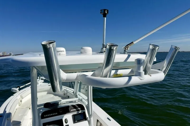 Slide: The Image of 2020 Everglades 243 CC - 8