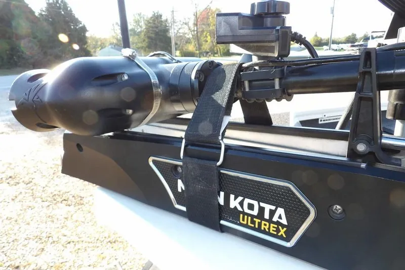 Slide: The Image of Minn Kota Ultrex motor mounted on 2025 Crestliner XF 189 boat, close-up view. - 45