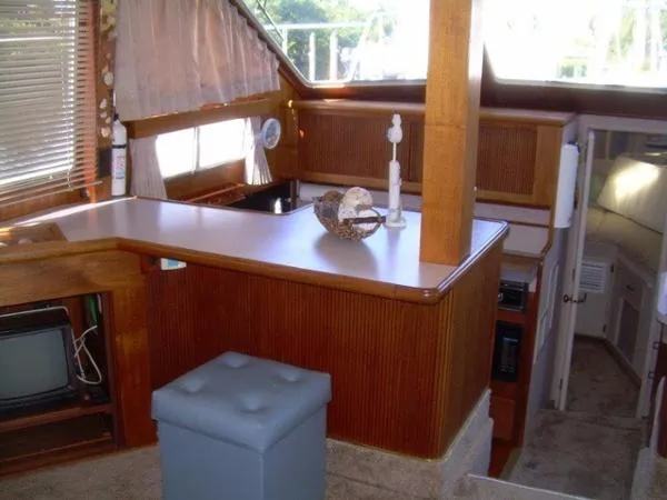 Slide: The Image of Tollycraft Cockpit Motor Yacht 1988 - 5