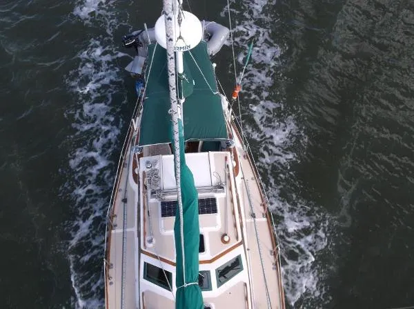 Slide: The Image of Mariner Pilothouse 38 1981 - 2