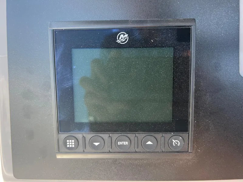 Slide: The Image of Control display of the 2025 Robalo 266 Cayman boat. - 24