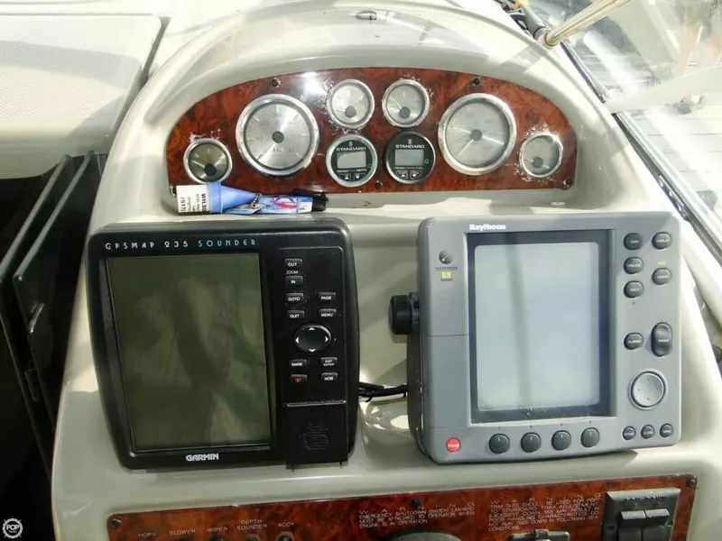 Slide: The Image of Bayliner 2855 Ciera Sunbridge 1998 - 11