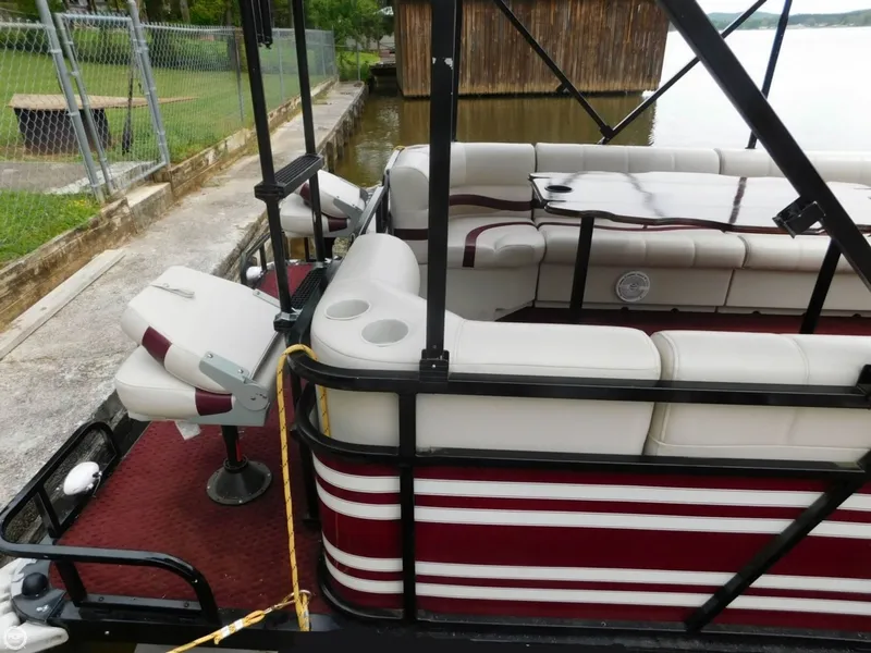 Slide: The Image of Procraft Funchaser 28 LX-OB 1990 - 11