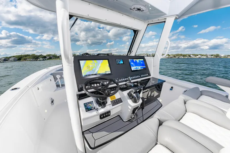 Slide: The Image of Everglades 335 Center Console 2023 - 10