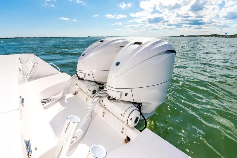 Slide: The Image of Everglades 335 Center Console 2023 - 29