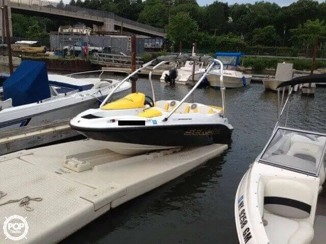Slide: The Image of Sea-Doo 150 Speedster 2011 - 4