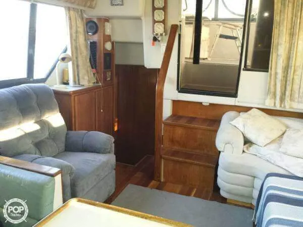 Slide: The Image of Carver Yachts 390 1994 - 9