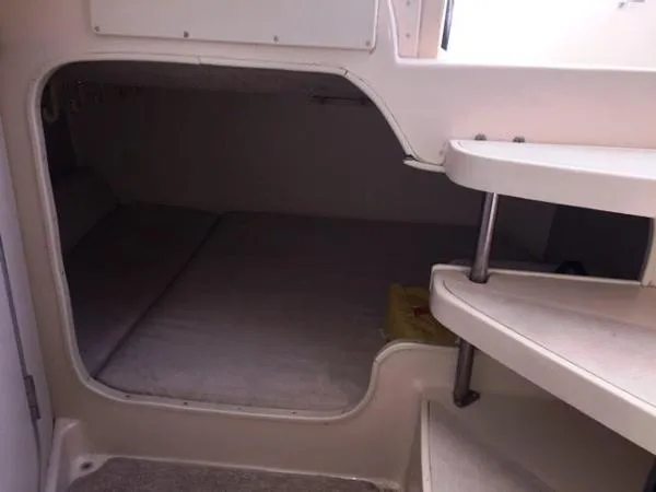 Slide: The Image of Grady-White 300 Marlin 4 Stroke 1999 - 2