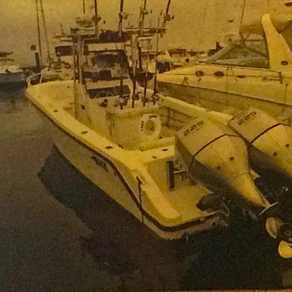 Slide: The Image of Mako 282 Center Console 2002 - 10