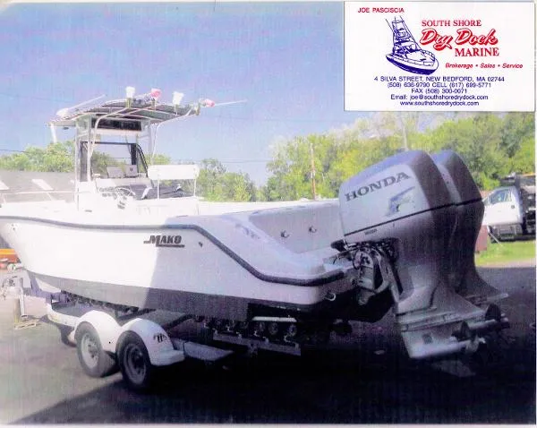 Slide: The Image of Mako 282 Center Console 2002 - 3