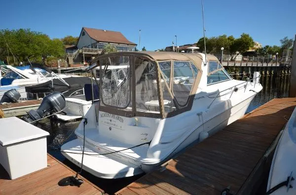 Slide: The Image of Sea Ray Sundancer 1997 - 2
