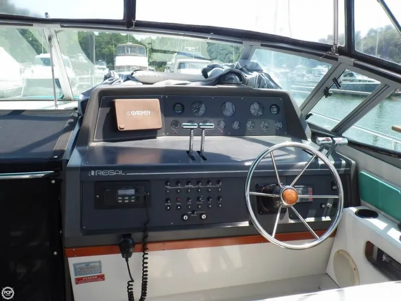 Slide: The Image of Regal 360 Commodore 1990 - 8