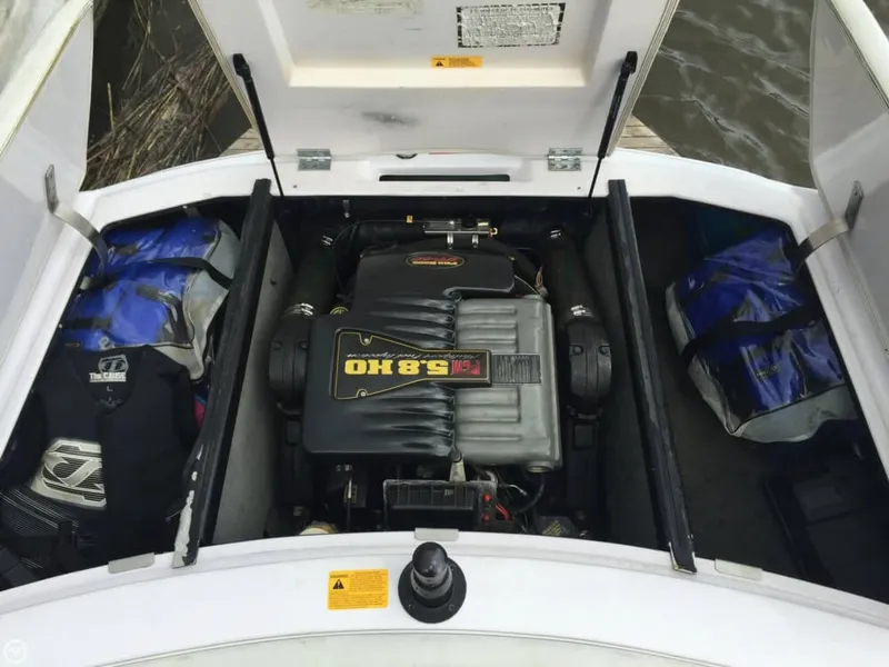 Slide: The Image of Correct Craft Super Air Nautique 210 2001 - 2