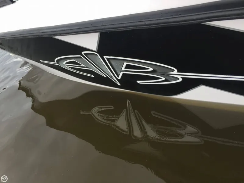 Slide: The Image of Correct Craft Super Air Nautique 210 2001 - 3