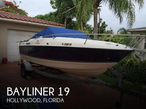 Slide: The Image of Bayliner 192 Discovery Cuddy 2009 - 0