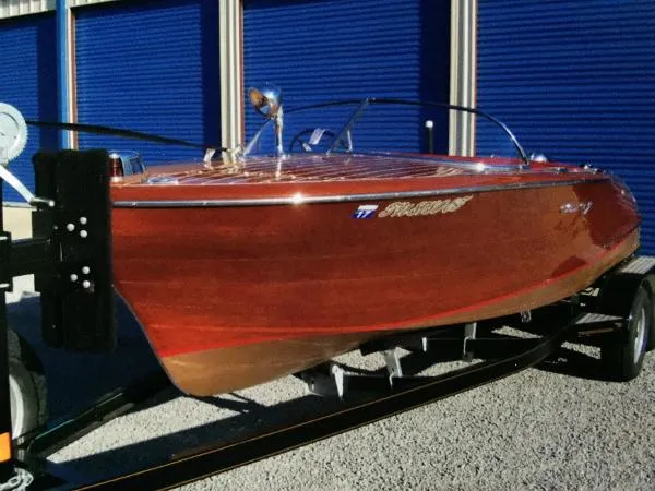 Slide: The Image of Chris-Craft 19 Capri 1957 - 1