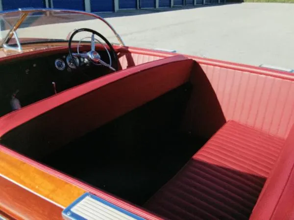Slide: The Image of Chris-Craft 19 Capri 1957 - 10