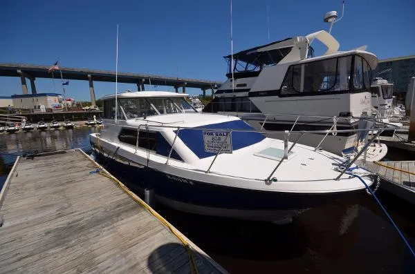 Slide: The Image of Bayliner Discovery 289 2007 - 2
