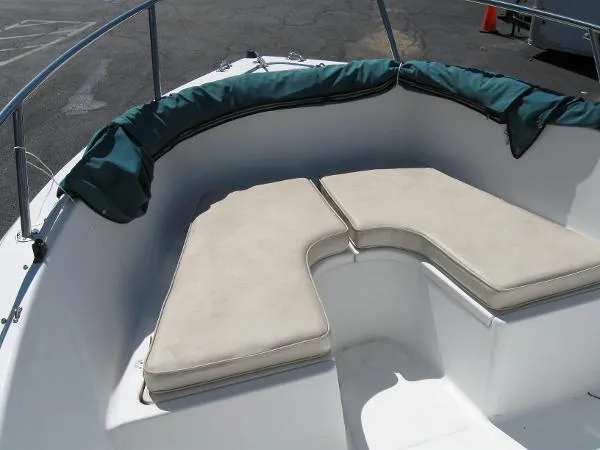 Slide: The Image of Sea Pro 210 Center Console 2002 - 2