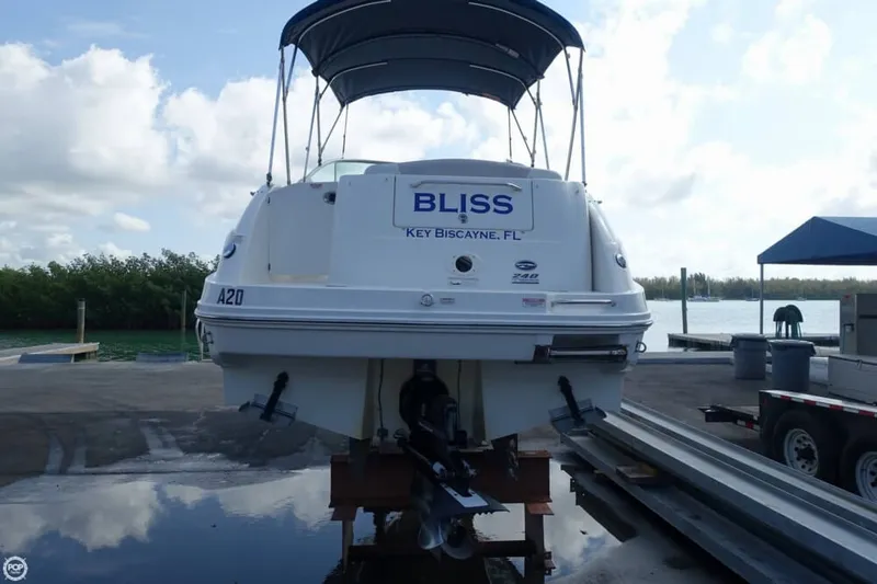 Slide: The Image of Sea Ray 240 Sundancer 2010 - 11