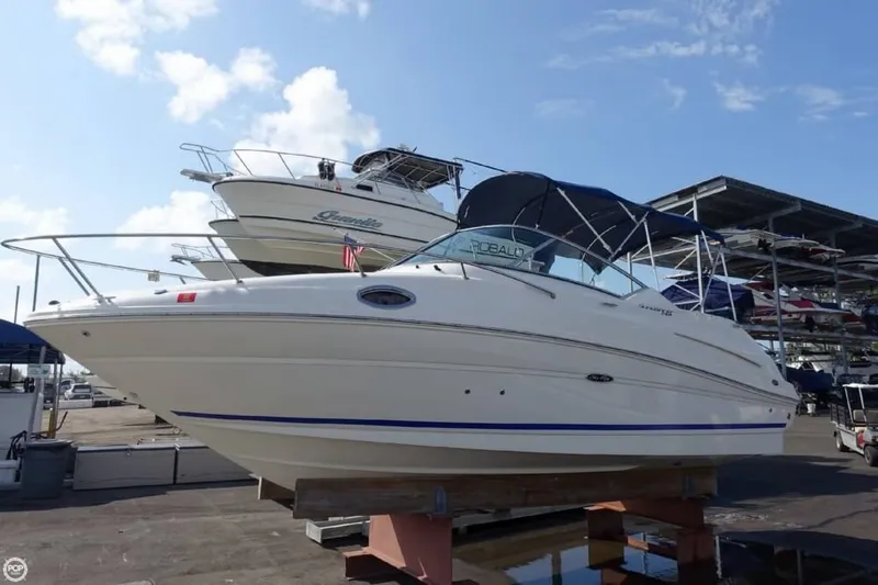 Slide: The Image of Sea Ray 240 Sundancer 2010 - 3