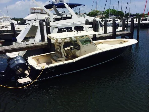 Slide: The Image of Scout Boats 345 XSF 2011 - 1