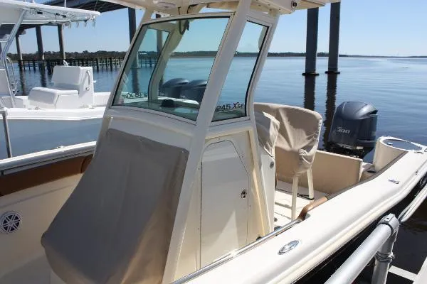 Slide: The Image of Scout Boats 245 XSF 2014 - 4