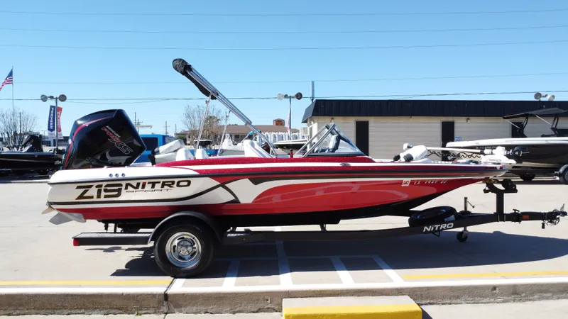 Slide: The Image of Nitro Z19 Sport 2019 - 33