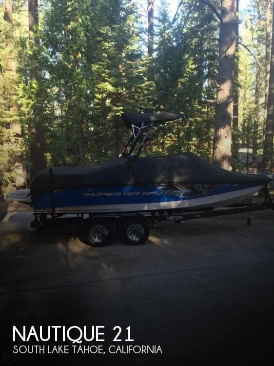 Slide: The Image of Nautique Super Air Nautique 210 2012 - 0