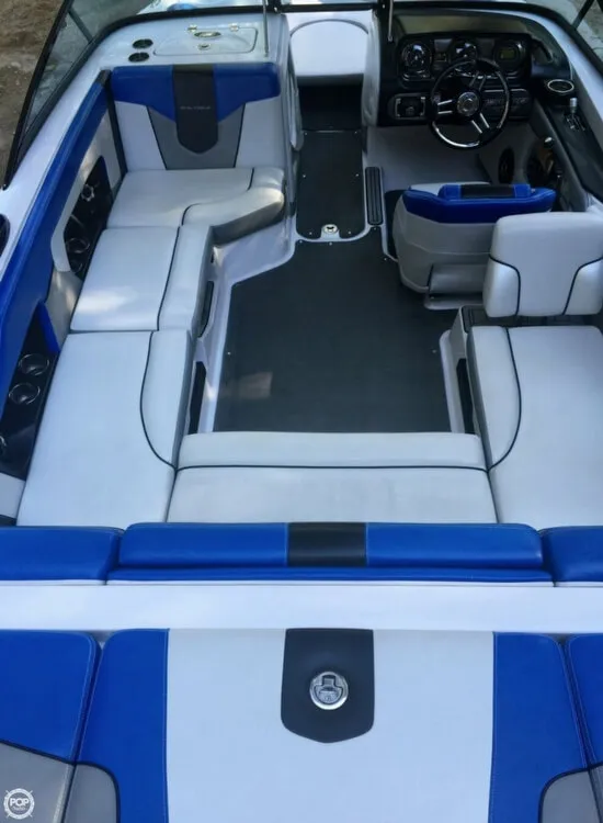 Slide: The Image of Nautique Super Air Nautique 210 2012 - 3