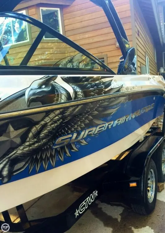 Slide: The Image of Nautique Super Air Nautique 210 2012 - 5
