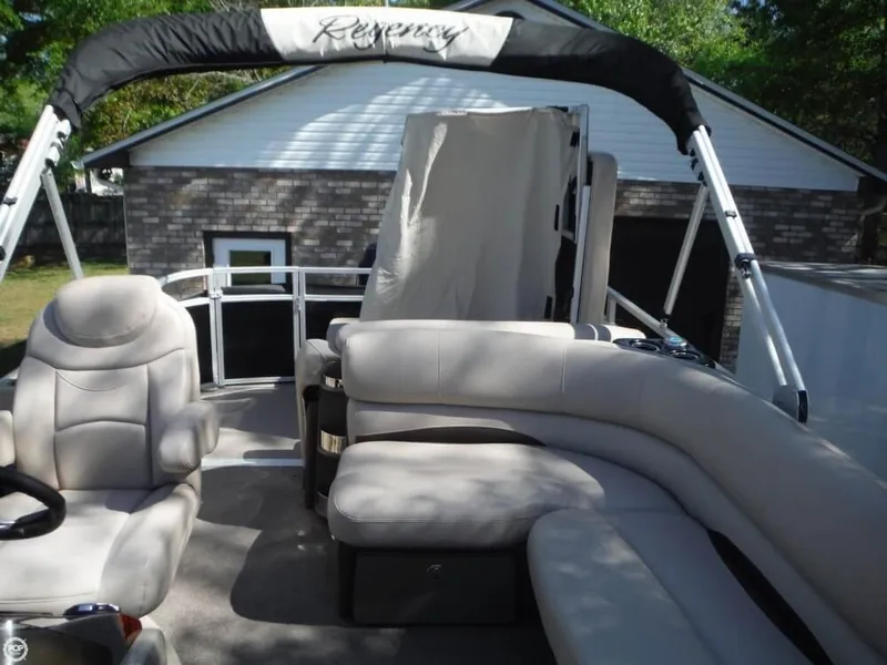 Slide: The Image of Regency Party Barge 254 XP3 2014 - 9