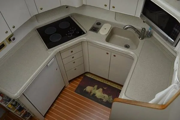 Slide: The Image of Sea Ray Aft Cabin Motor Yacht 1997 - 7