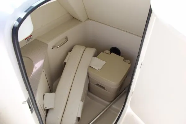 Slide: The Image of Sea Ray 290 Sundeck 2008 - 9