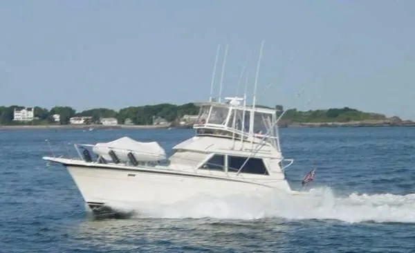 Slide: The Image of Hatteras 43 Convertible 1984 - 1