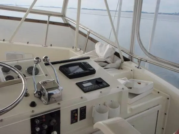 Slide: The Image of Hatteras 43 Convertible 1984 - 3