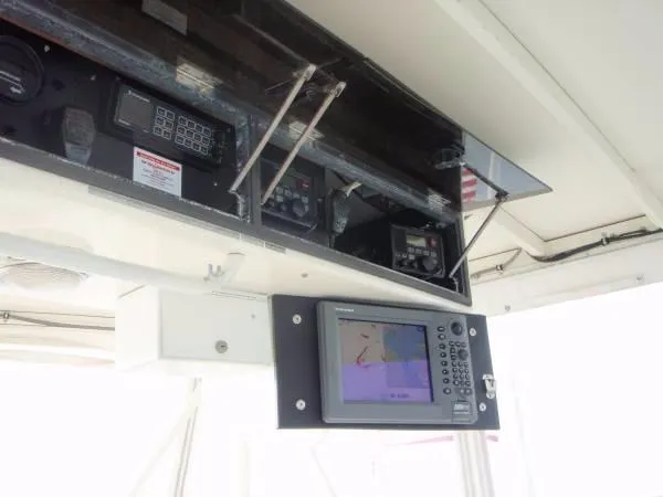 Slide: The Image of Hatteras 43 Convertible 1984 - 4