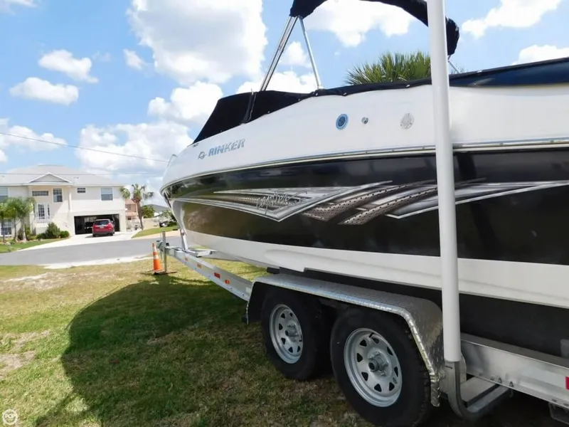Slide: The Image of Rinker Captiva 262 SE 2006 - 9