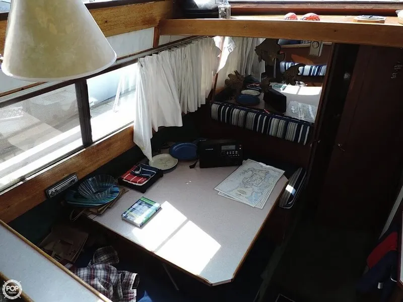 Slide: The Image of Carver Yachts 3326 Voyager 1978 - 4