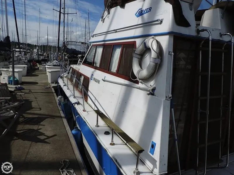 Slide: The Image of Carver Yachts 3326 Voyager 1978 - 7
