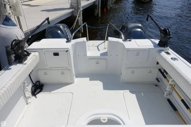 Slide: The Image of Glacier Bay 2640 Renegade 2004 - 8