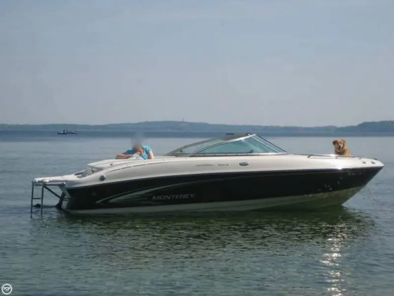 Slide: The Image of Monterey 200 LS Montura 2004 - 1