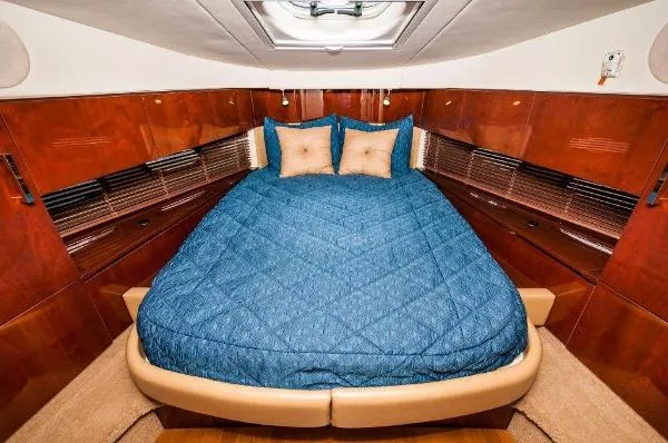 Slide: The Image of Sea Ray 470 Sundancer 2011 - 11