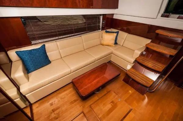 Slide: The Image of Sea Ray 470 Sundancer 2011 - 3