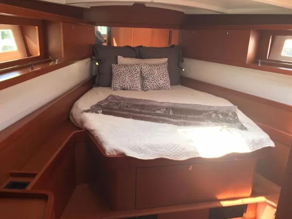Slide: The Image of Beneteau Oceanis 45 2015 - 10