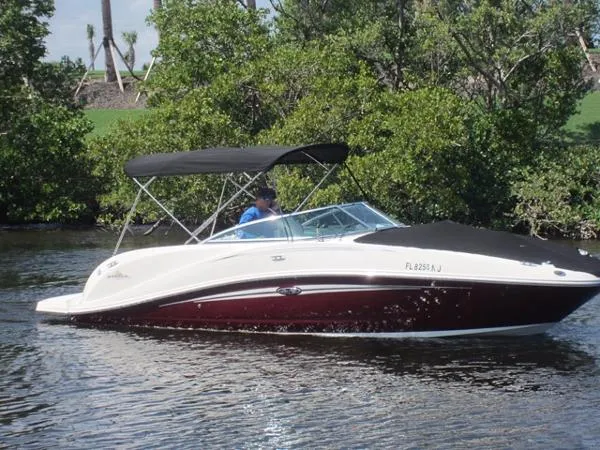 Slide: The Image of Sea Ray 260 Sun Deck 2007 - 11