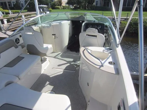 Slide: The Image of Sea Ray 260 Sun Deck 2007 - 8