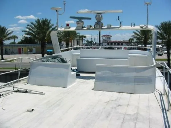 Slide: The Image of Pluckebaum 67 MOTOR YACHT 1985 - 8